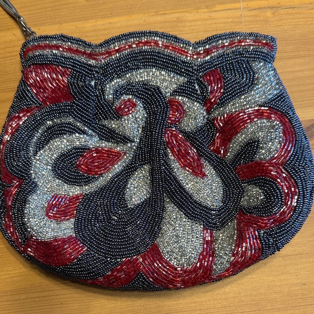 Elegant Beaded Red and Blue Evening Bag - Picture 2 of 5